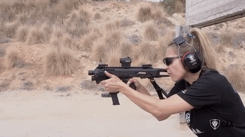 Ngạc nhiên phụ kiện biến súng ngắn thành tiểu liên cực kỳ lợi hại